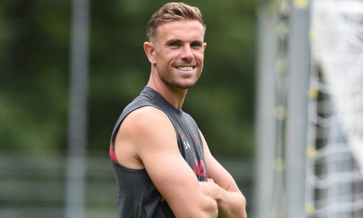 今晨突围战来临,布莱顿围绕社区盾回应争议,媒体盛赞,更衣室氛围转暖-乐动体育