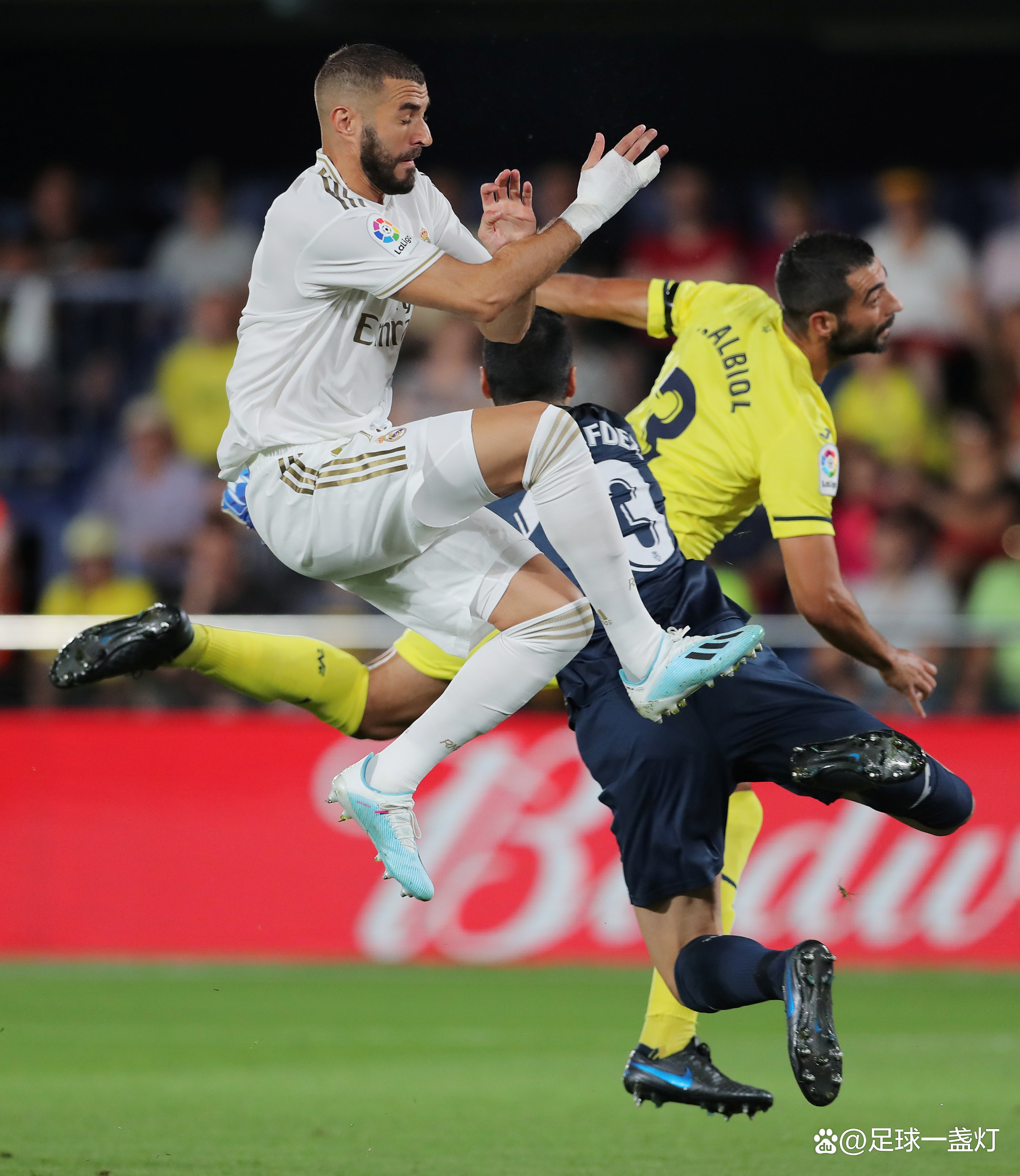 比利亚雷亚尔训练开放日,转会期远射贴柱引欢呼,德甲在即,轮换策略成焦点-乐动app下载